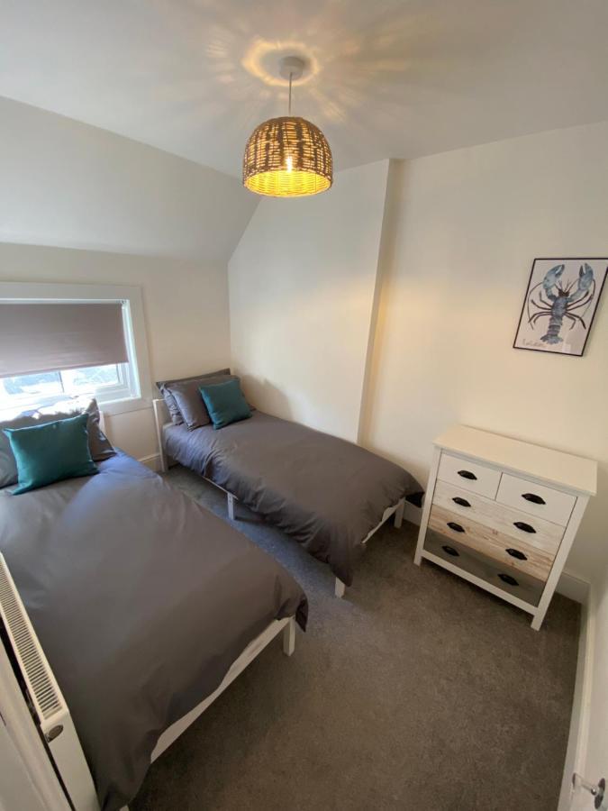 Stylish 2 Bedroom Cottage, Close To Town Centre 워딩 외부 사진